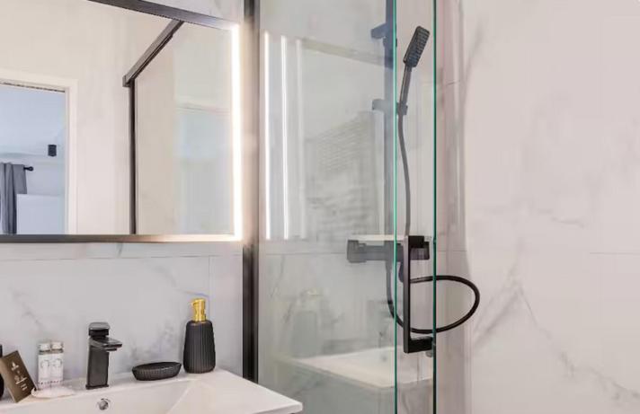 Beautiful 1-Bedroom Apartment for 4 Victor Hugo - Appartamento con 1 Camera da Letto - 4