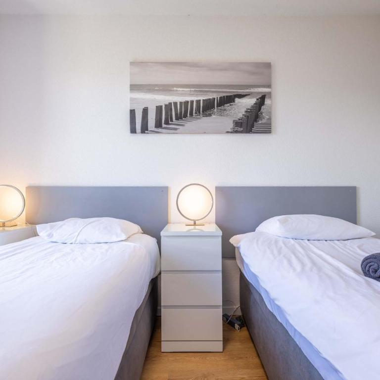 Spacieuse villa moderne à 500m de la plage dans une résidence - Villa - 24