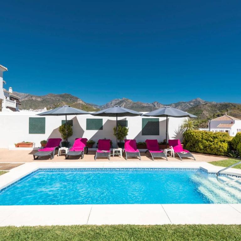 Villa Fuente by Villa Plus - Villa - 9