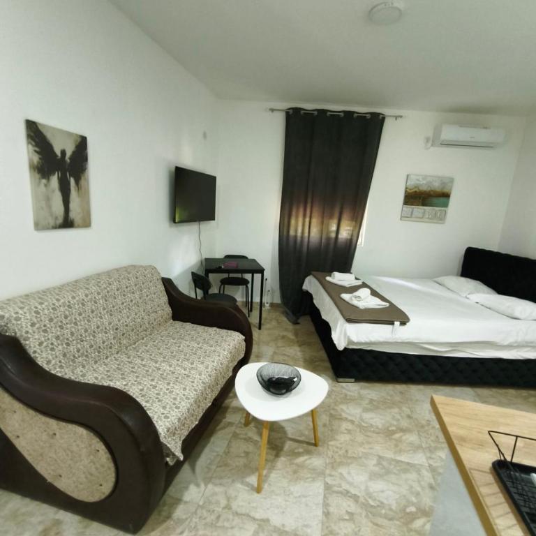 Rea Apartments - Apartment mit 1 Schlafzimmer - 2