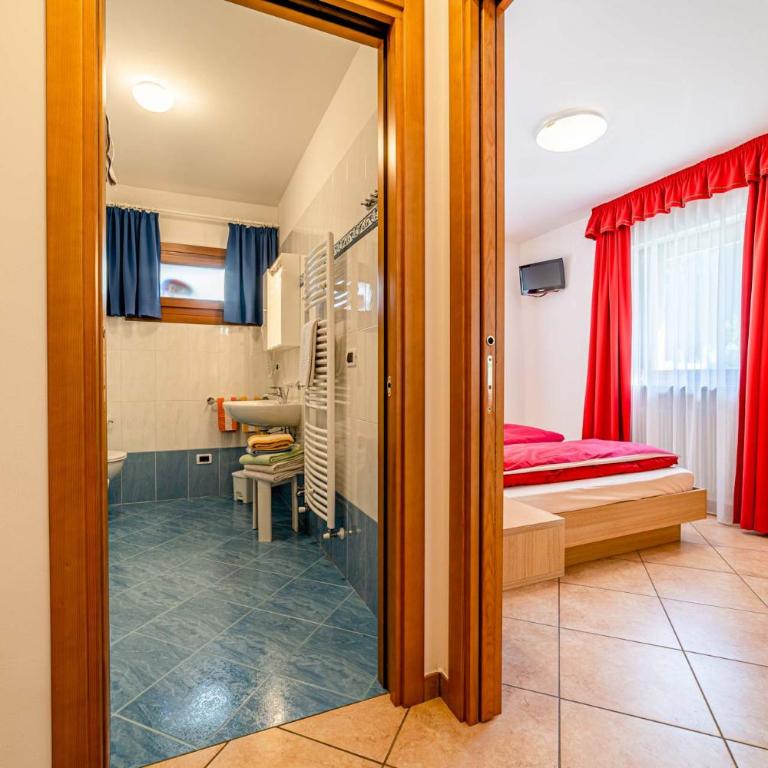Appartamenti Ciesa Padon - Two-Bedroom Apartment (6 Adults) 3 - 8