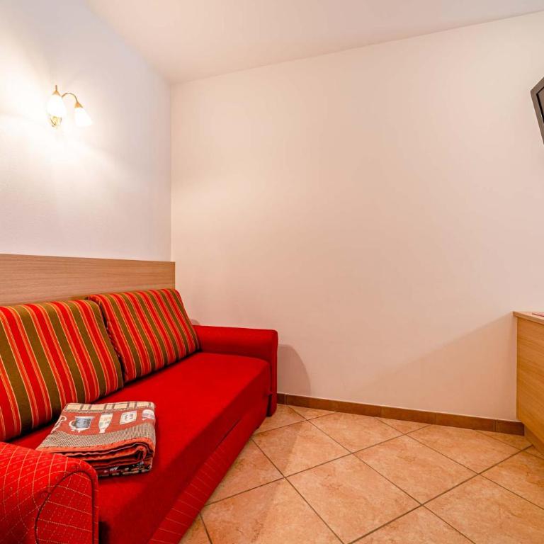 Appartamenti Ciesa Padon - Two-Bedroom Apartment (6 Adults) 3 - 5