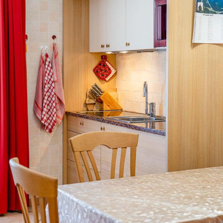 Appartamenti Ciesa Padon - Two-Bedroom Apartment (6 Adults) 3 - 6
