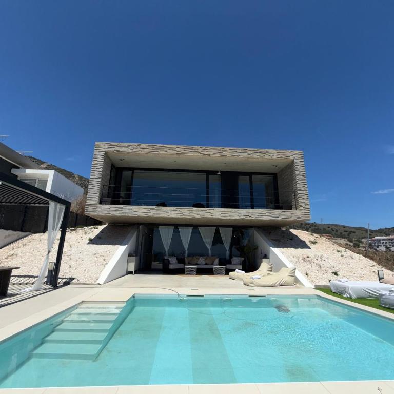 Amazing Villa in Benalmadena - Villa - 3