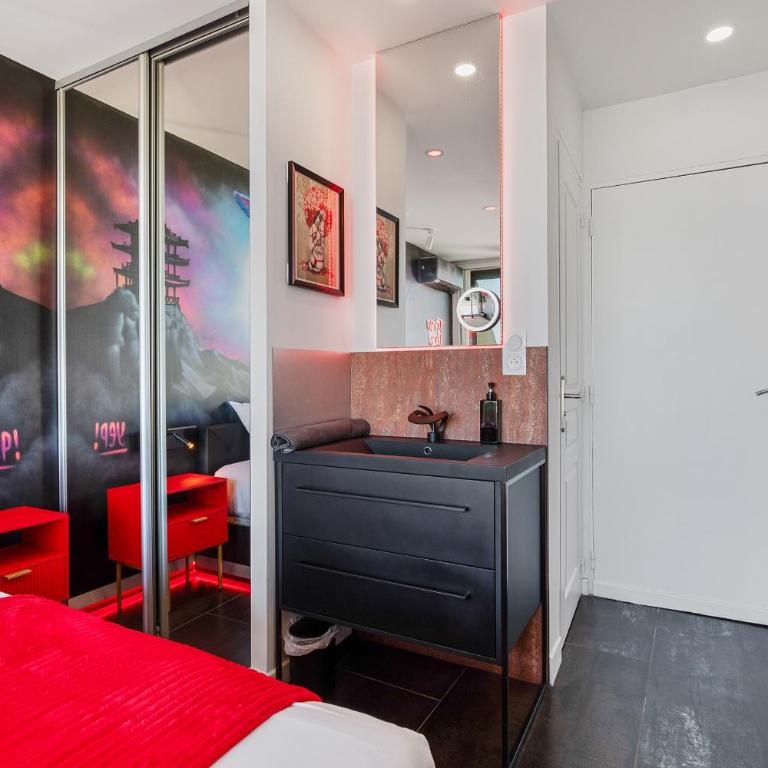 Tokyo Vice - One-Bedroom Apartment - 16