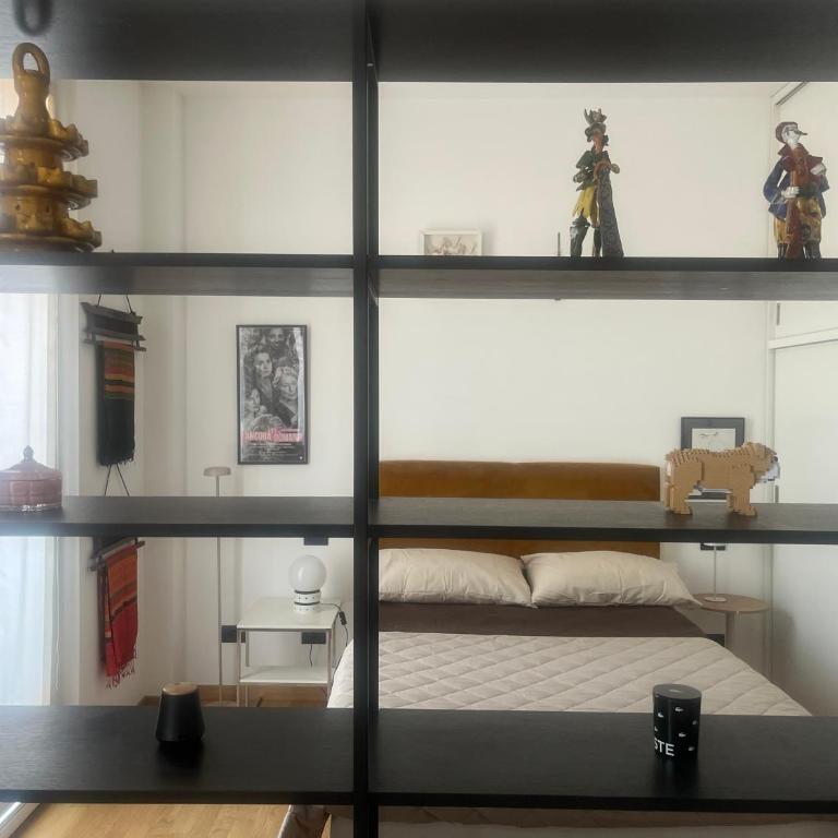 CasaBella Design Studio with balcony Navigli Area - Appartamento con 1 Camera da Letto - 3