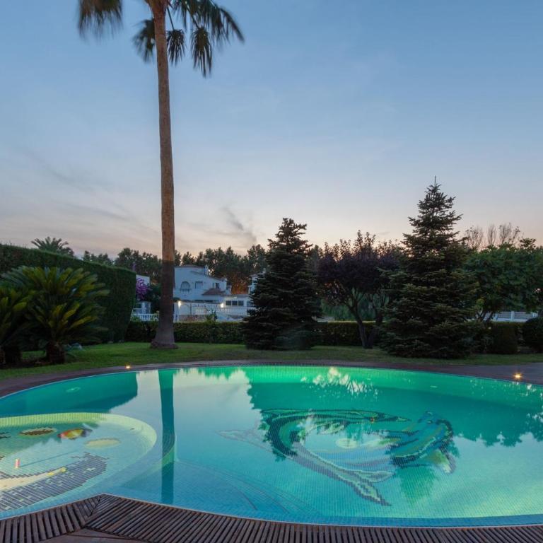 Milenial Immo - Luxury Canal Villa with Private Mooring - Villa - 96