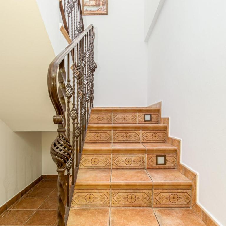 Milenial Immo - Luxury Canal Villa with Private Mooring - Villa - 76