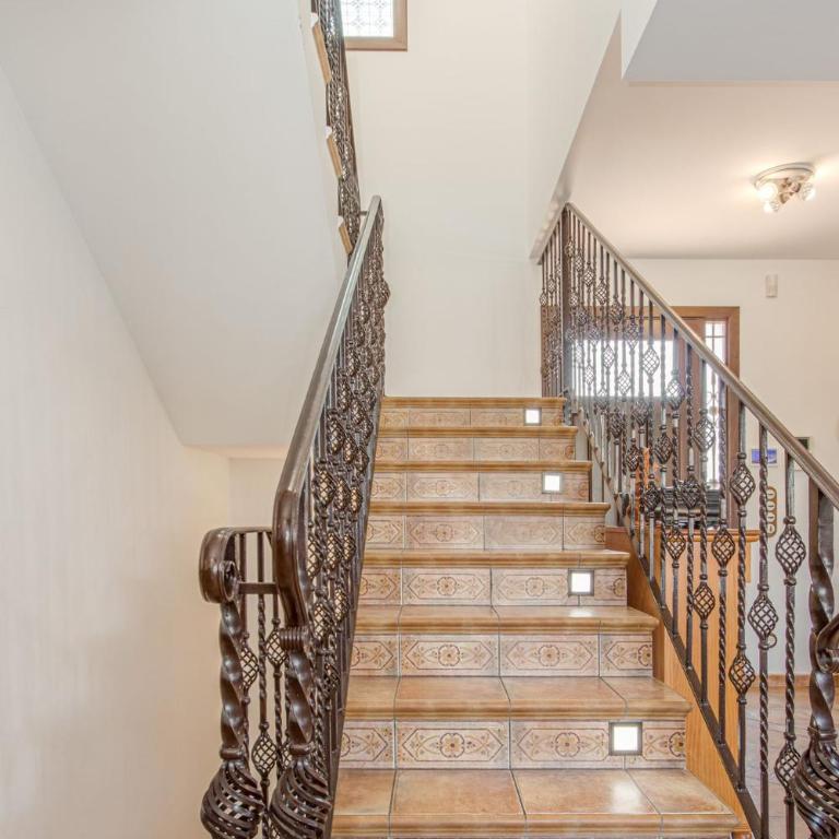 Milenial Immo - Luxury Canal Villa with Private Mooring - Villa - 54