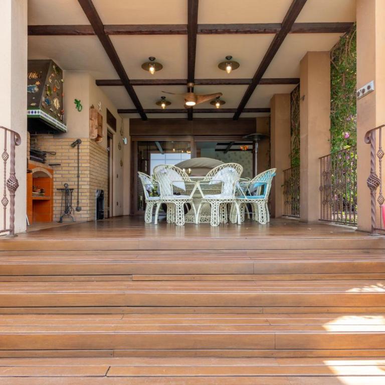 Milenial Immo - Luxury Canal Villa with Private Mooring - Villa - 23