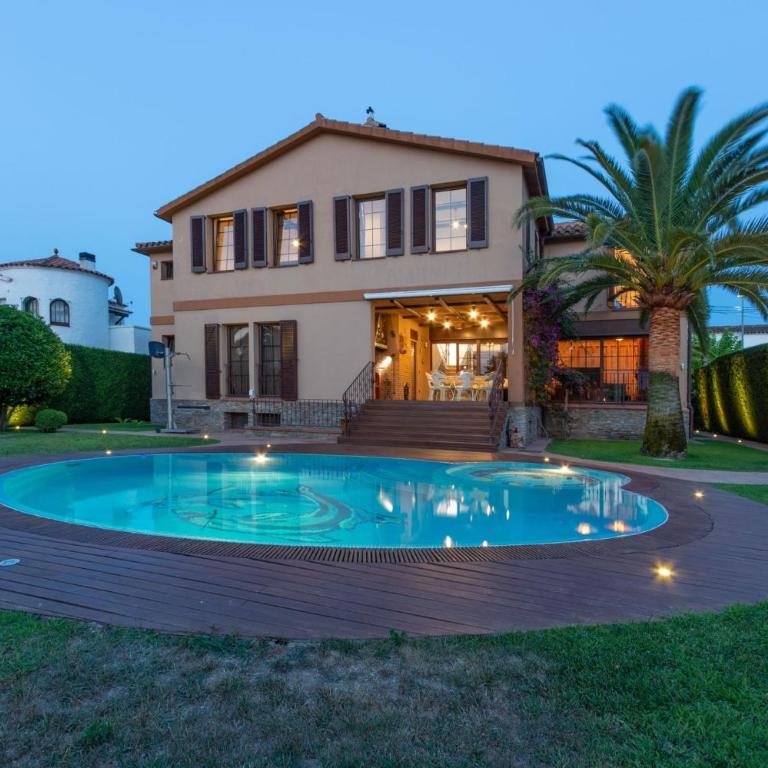 Milenial Immo - Luxury Canal Villa with Private Mooring - Villa - 18
