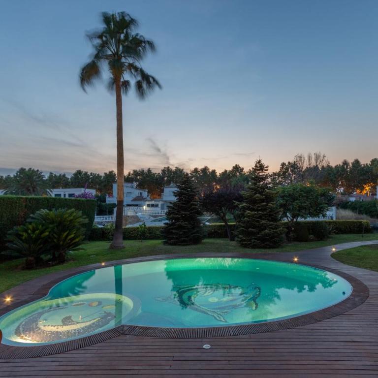 Milenial Immo - Luxury Canal Villa with Private Mooring - Villa - 67