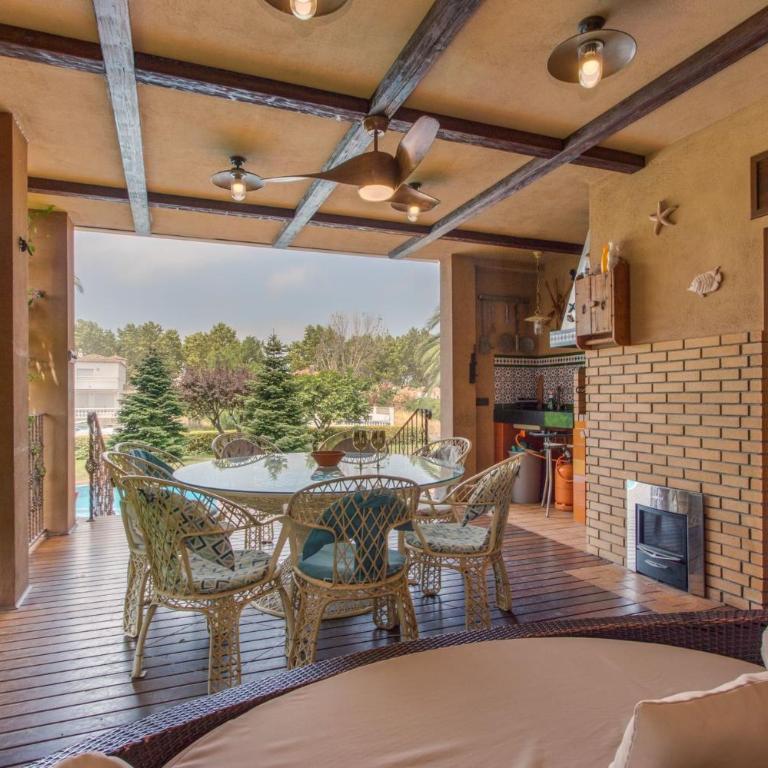 Milenial Immo - Luxury Canal Villa with Private Mooring - Villa - 42
