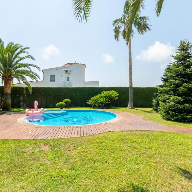 Milenial Immo - Luxury Canal Villa with Private Mooring - Villa - 33