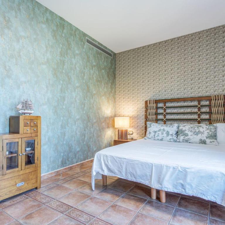 Milenial Immo - Luxury Canal Villa with Private Mooring - Villa - 45