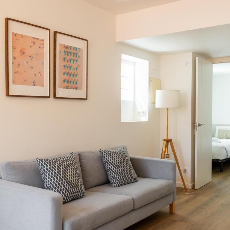 Decô Apartments Barcelona-Eixample - Two-Bedroom Penthouse Apartment - 9