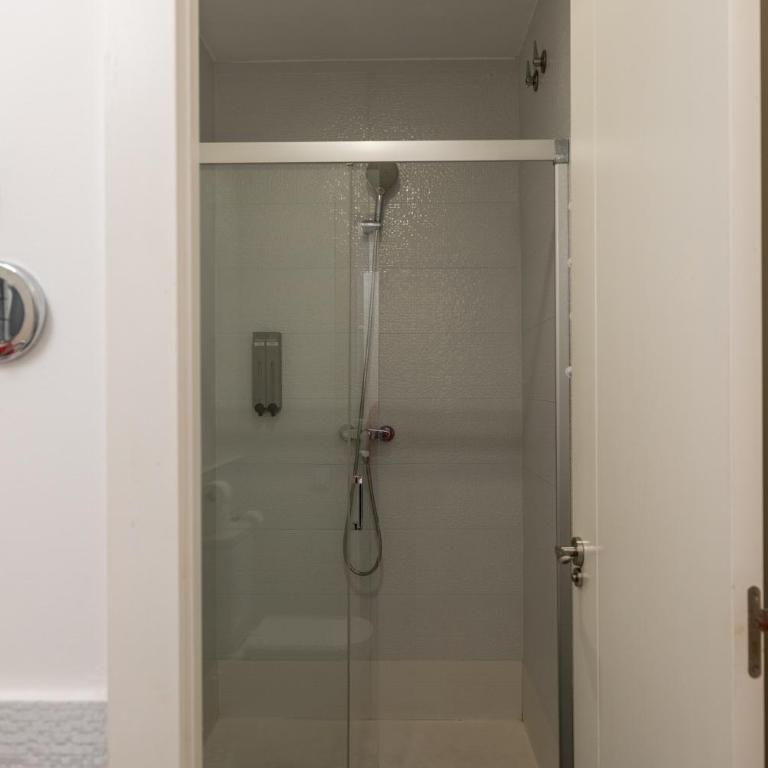 Decô Apartments Barcelona-Eixample - Four-Bedroom Superior Apartment - 8
