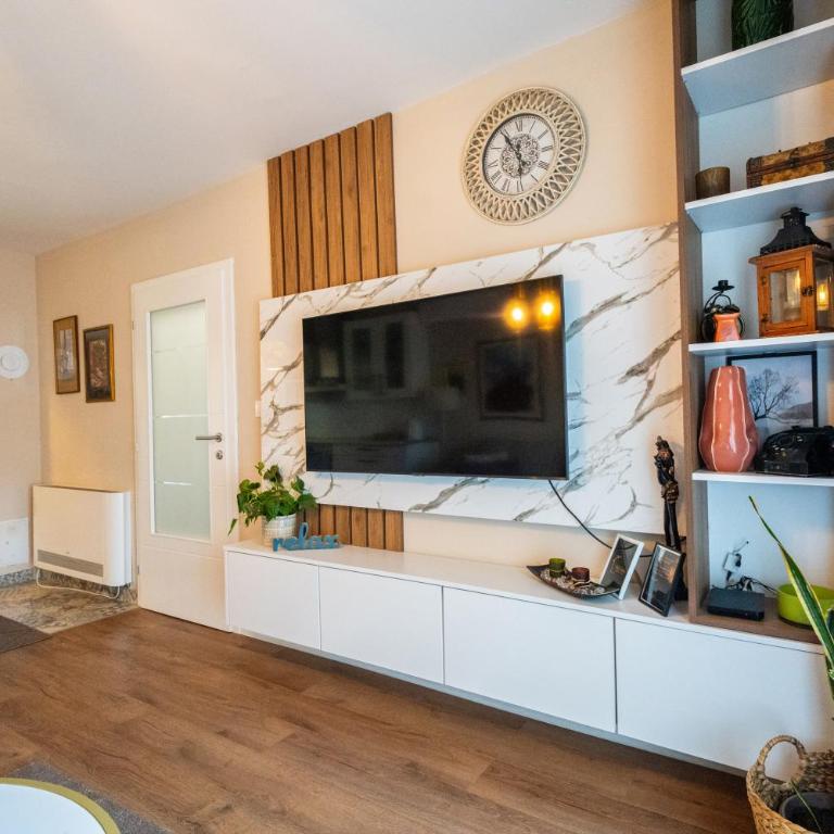 Villa Bella - Two-Bedroom House - 19