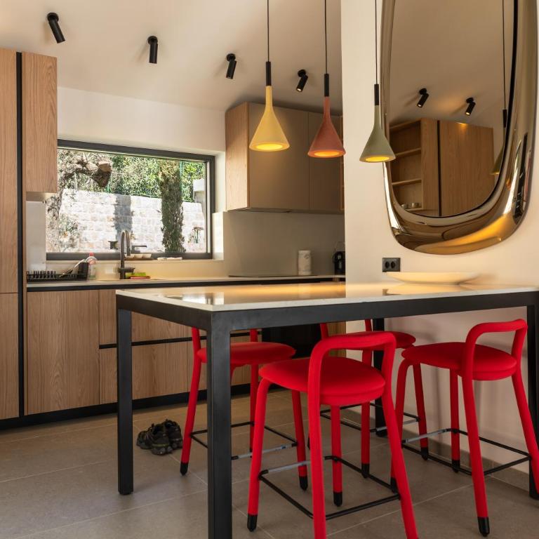 Calma House by the Sea - Vacation Home - 25