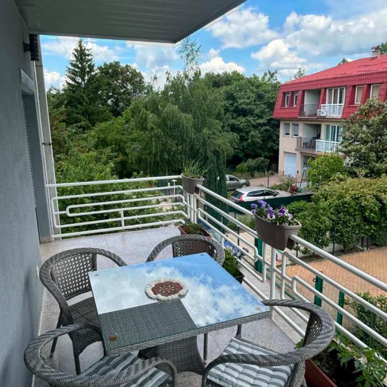 4 bedrooms suite with parking - Apartman - 16