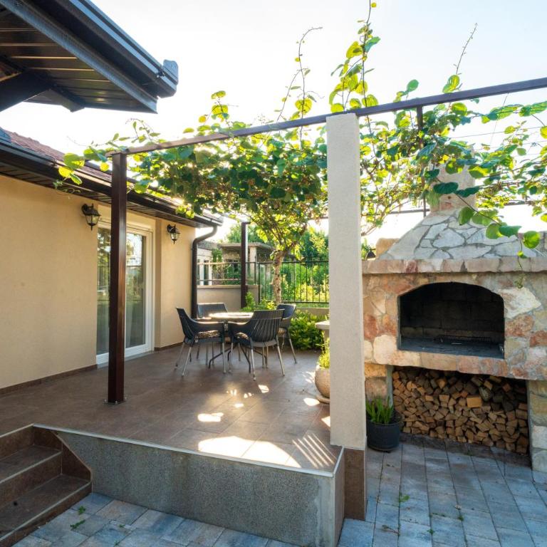 Villa Bella - Two-Bedroom House - 41