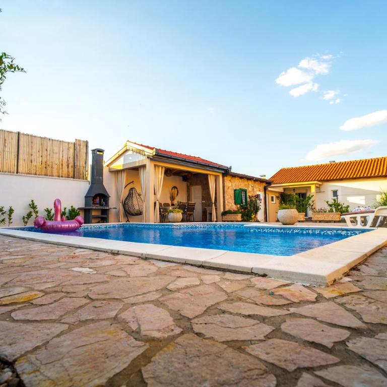 Villa Bella - Two-Bedroom House - 43