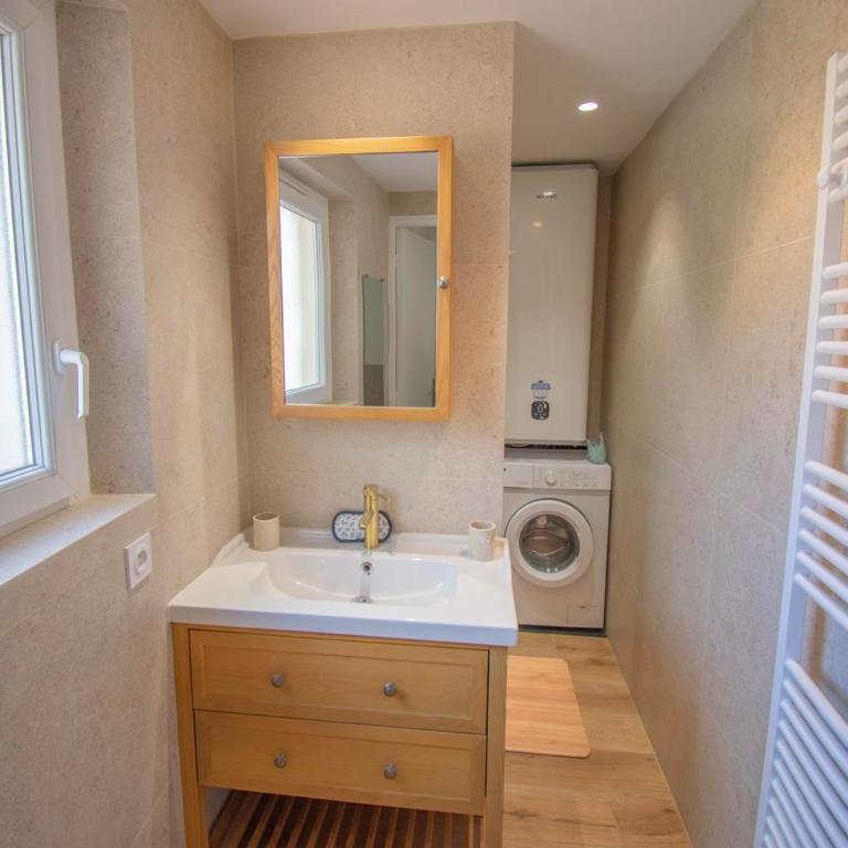 Grasse centre vue mer, clim, 2 pas des parfumeries - Appartement 2 Chambres - 26