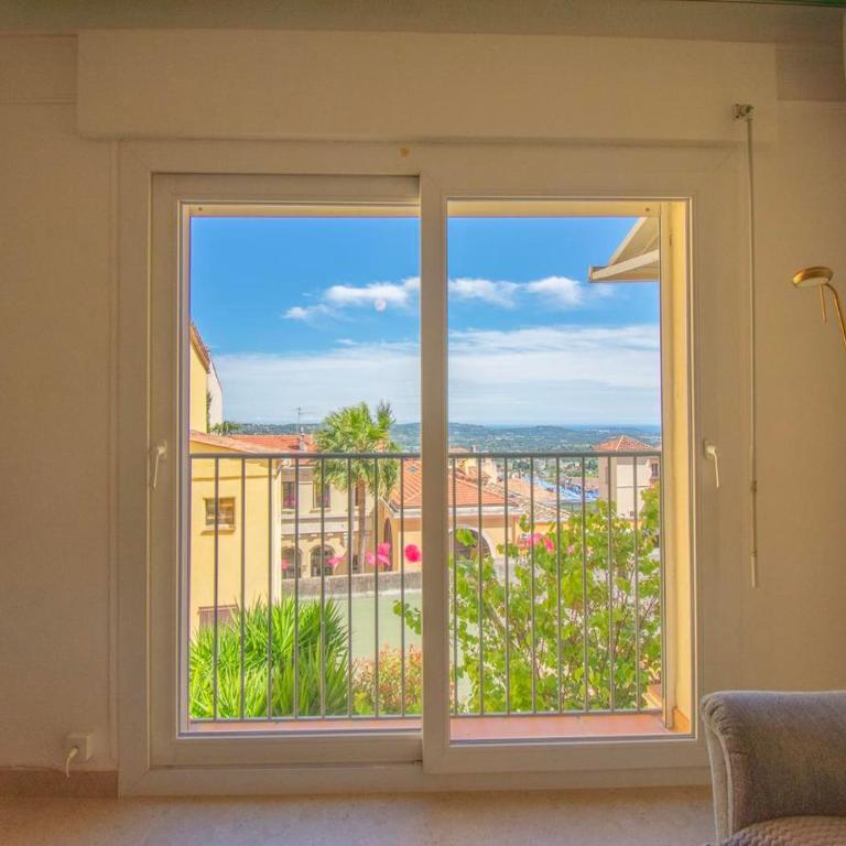 Grasse centre vue mer, clim, 2 pas des parfumeries - Appartement 2 Chambres - 13