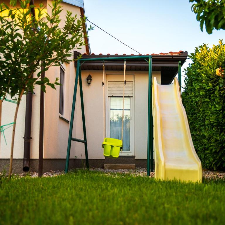 Villa Bella - Two-Bedroom House - 48