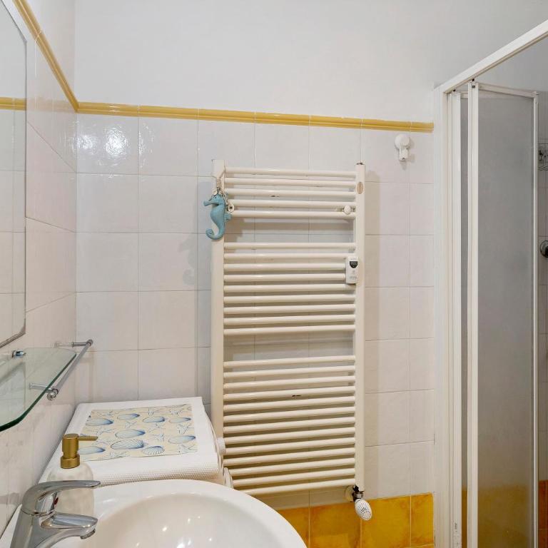 Fontanine House - Appartamento con doccia - 20
