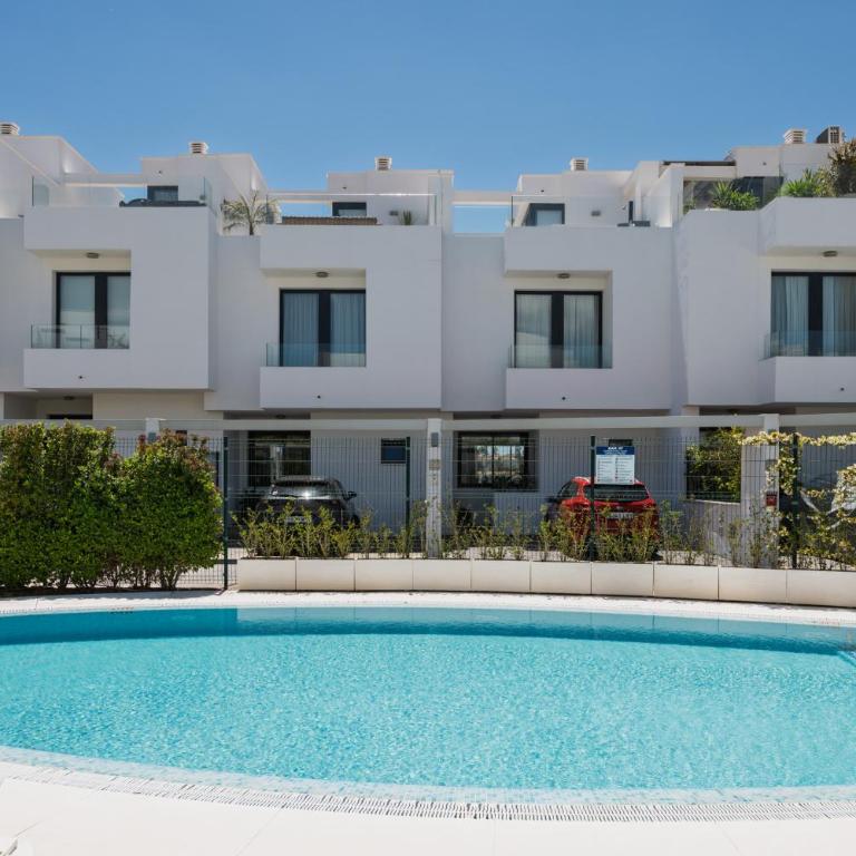 OAK Luxury Skyline by Alfresco Stays - Casa Vacacional de 3 dormitorios - 41