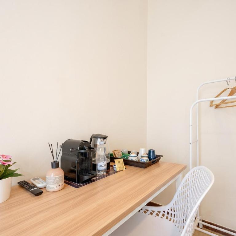 Covi del Viaggiatore – Stylish Hideaways with Local Charm - Deluxe King Room - 8