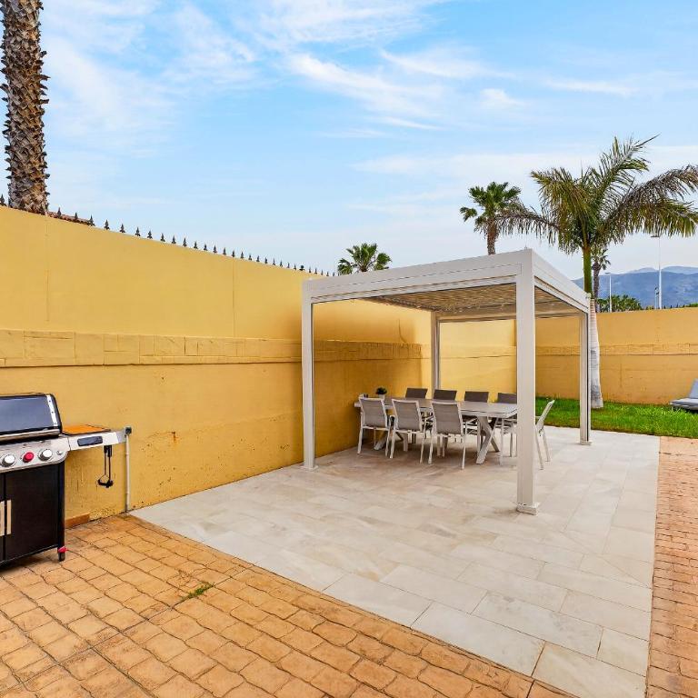 Cozy Townhouse in Costa Adeje - Casa de 4 dormitorios - 23