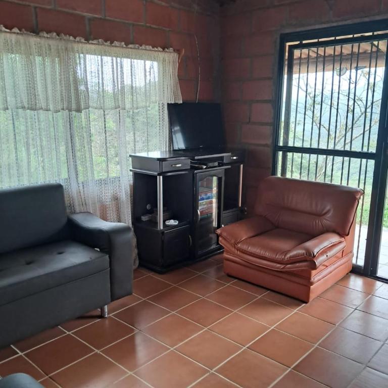 FINCA EL ALTO SAN LUiS - Casa de 3 dormitorios - 4