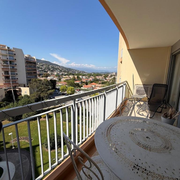 Beautiful apartment in Jean Bart air conditioning swimming pool - Apartment mit 1 Schlafzimmer - 3