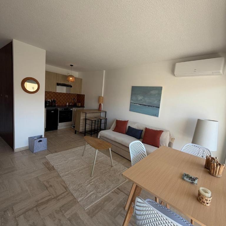 Beautiful apartment in Jean Bart air conditioning swimming pool - Apartment mit 1 Schlafzimmer - 11