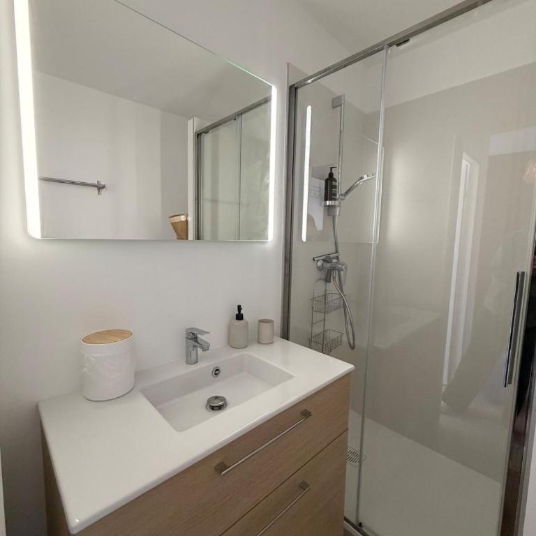 Beautiful apartment in Jean Bart air conditioning swimming pool - Apartment mit 1 Schlafzimmer - 16