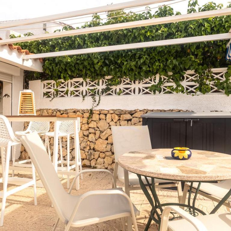 Leamar House by Theka Services - Maison 3 Chambres - 41