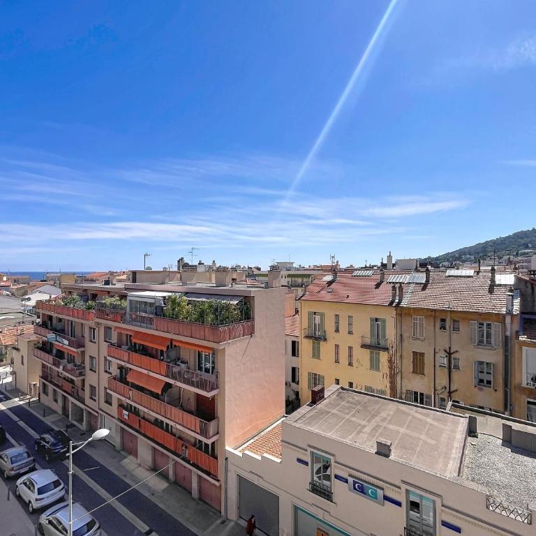 Golfe Juan proche Cannes - 4 couchages - 1 chambre - Appartement - 9