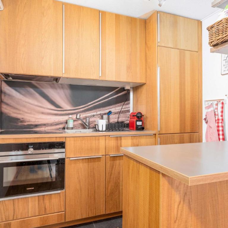 Mountain View Apartment in Grindelwald - Apartment - 4
