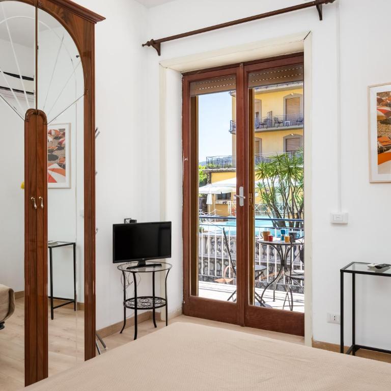 Marano Apartment - Bright 3 Bedrooms in the Center - Three-Bedroom Apartment - 26