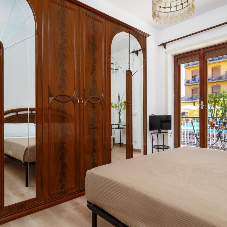 Marano Apartment - Bright 3 Bedrooms in the Center - Three-Bedroom Apartment - 25