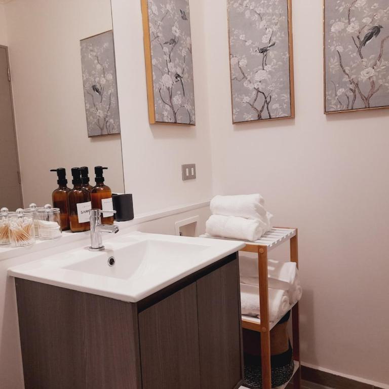 Elegante y de ubicación céntrica, de 2 dormitorios y 1 salón, ideal para 3 huéspedes y un máximo de 4 - Apartamento de 2 dormitorios - 15