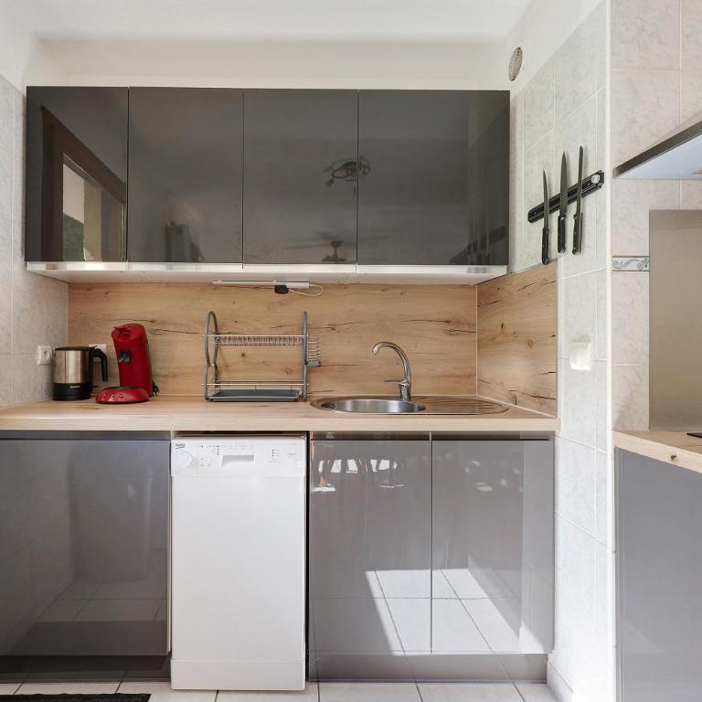 Bel appartement au calme - Appartement 1 Chambre Supérieur avec Balcon - 12