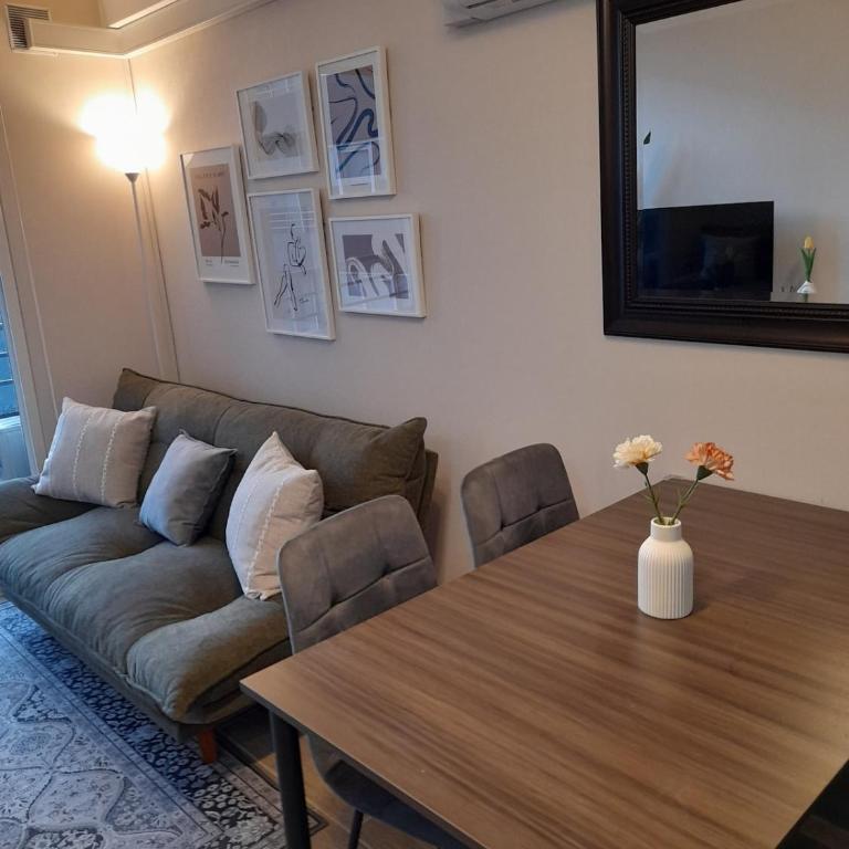 Elegante y de ubicación céntrica, de 2 dormitorios y 1 salón, ideal para 3 huéspedes y un máximo de 4 - Apartamento de 2 dormitorios - 33