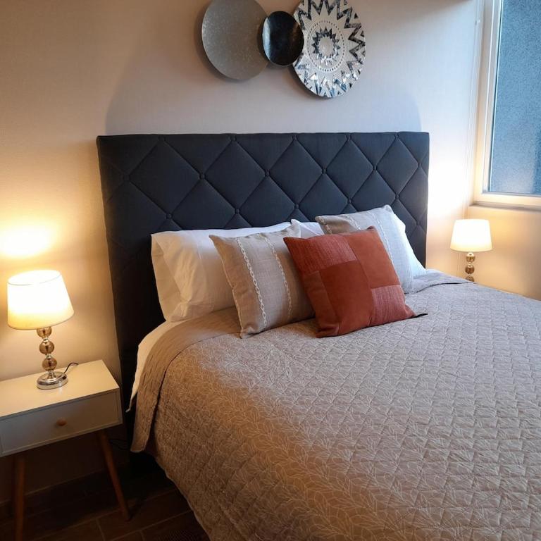 Elegante y de ubicación céntrica, de 2 dormitorios y 1 salón, ideal para 3 huéspedes y un máximo de 4 - Apartamento de 2 dormitorios - 36