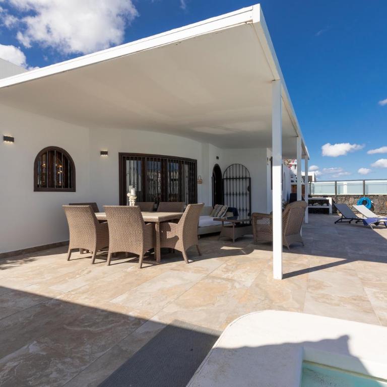 Serenity Beach - Three-Bedroom Villa - 4