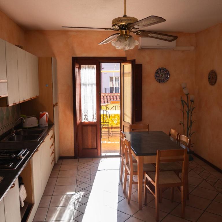 Casa accogliente in centro ad olbia - Appartamento con 1 Camera da Letto - 2