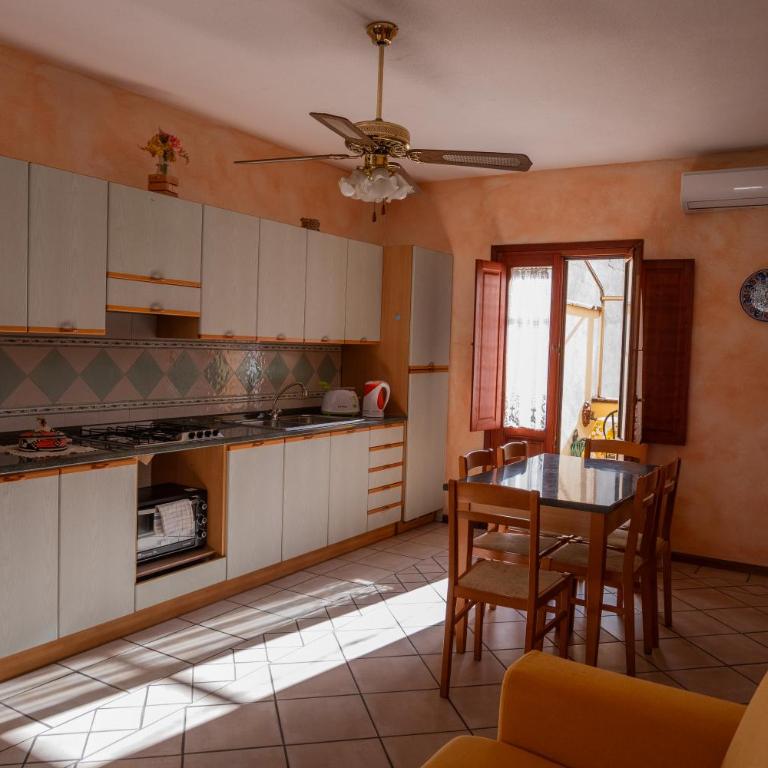 Casa accogliente in centro ad olbia - Appartamento con 1 Camera da Letto - 4