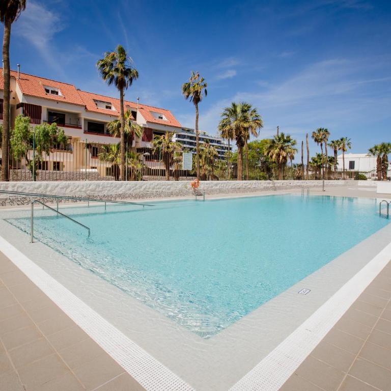 Playa Honda 311, heart of Las Americas, pool view - One-Bedroom Apartment with Balcony - 25